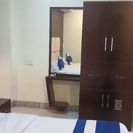 Hotel Presidency Inn Kalkutta Kültér fotó