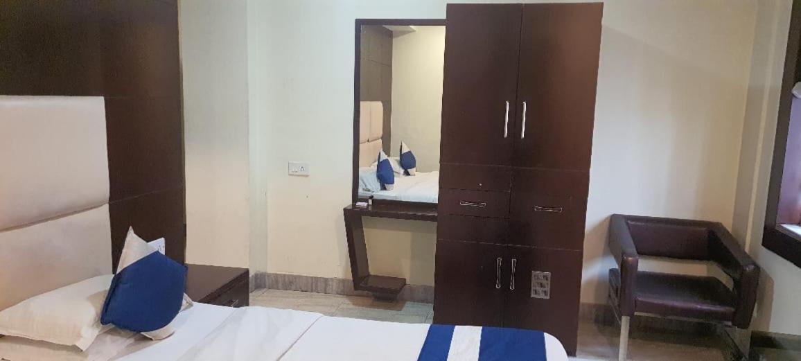 Hotel Presidency Inn Kalkutta Kültér fotó